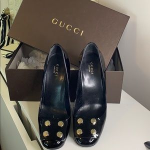 Gucci black patent heels